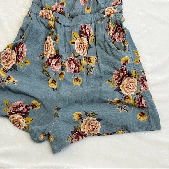 Xhilaration Floral Print Bell Sleeve Romper Womens Size Small - Picture 4 of 8